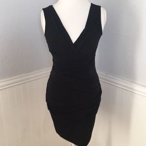 Ruched v-neck Dress